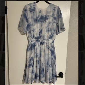 Ivy City Co blue cloud Dress size M, New with Tags